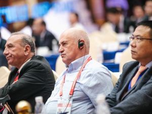 西南交大校长徐飞：高铁金字招牌 发挥高校优势持续创新是关键