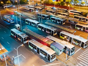 北京试运行“网约公交车” 最少3人可成行，价格远低于普通网约车