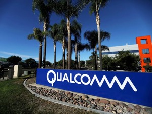 苹果公司偷秘方？老对头告上公堂，有人拆开新iPhone发现玄机…