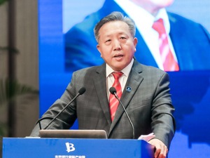 每经专访中国人民大学副校长吴晓求：监管创新性金融产品 核心是加强信披