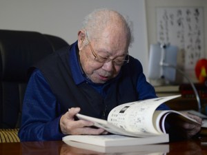 104岁马识途亲赴京：阎王叫我去我不去，不去不去就是不去