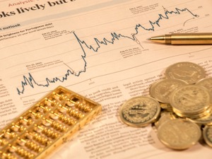 弱市竟稳步反弹近30% 这只新能源汽车老龙头重回机构视野