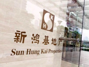 香港第10大富豪病逝：曾遭悍匪绑架，为夺大权将胞弟送进监狱