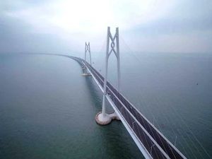港珠澳大桥通车 大国工程背后的高校力量