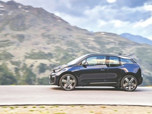 新能源车那么多，为什么说与马拉松最配的车型是BMW i3？