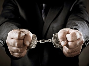 陈羽凡涉毒被行拘 背后经纪公司巨匠文化顺利挂牌新三板成疑