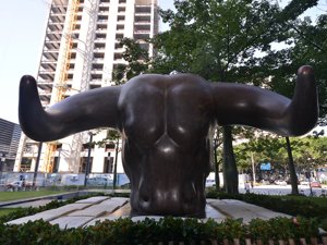 资本市场掀起“巨浪”的这位陕西大佬，被中央点名了！