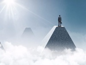 基金年终排名战悬念陡升 踏准节奏或成赢家秘笈