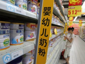 洋奶粉也不安全？雀巢紧急召回问题奶粉，可致婴儿恶心呕吐