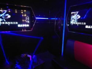 KTV再无“K歌之王”，麦克风被大妈征服：一壶茶一下午，一首《夕阳红》