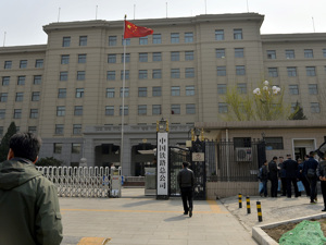 中铁总旗下资产混改上市提速  中铁特货估值百亿拟明年IPO