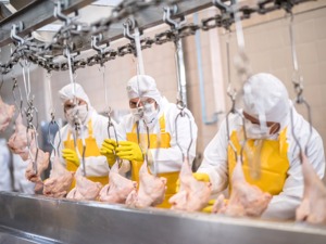湘佳牧业持续扩张圈地建厂 多次被曝食品安全问题
