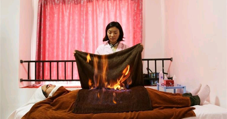 视频丨暗访权健火疗馆：宣称癌症治愈率60%  秘方产品200多种 