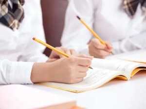 九部门印发中小学生减负措施通知 严格校外培训机构管理