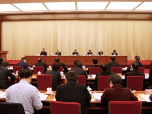 人社部：积极稳妥推进养老保险制度改革 落实好降低社会保险费率政策