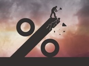 债券基金独领风骚 偏股基金普遍亏损