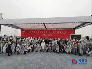 等了5年，马斯克的梦想终于在中国落地，还上了《新闻联播》