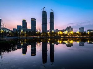 图解 | 2019，七问成都
