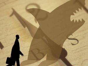 家有老人必看：揭秘2018年六大理财骗局