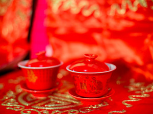 “一丧三年紧，一婚穷十年”：农村婚丧陋习何解？