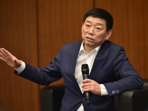 “耿直boy”魏建军：中国品牌联合起来，打到外资品牌家门口去
