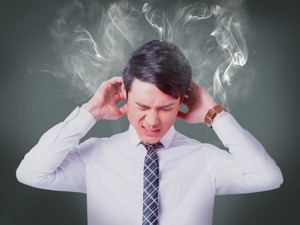 月薪2000元的圈内“鲜肉”呐喊：我是不是进了一个假投行？