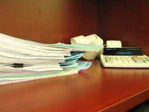 两市首份2018年年报发布 金银河主要子公司均亏损