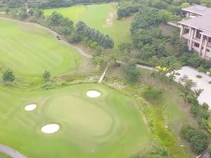 大连友谊2018年预亏超3亿 高尔夫球场项目停滞拖累业绩
