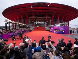 想要独家采访业内大咖、顶级演员吗？今年春天媒体人的大事是时候安排上了