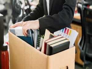 苹果意外宣布零售负责人将离职 曾被视为库克接班人