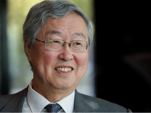 周小川获英国《中央银行》终身成就奖 成为全球第六位该奖得主