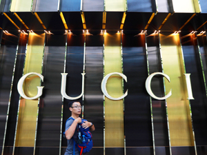 Gucci去年卖出83亿欧元，国人奢侈品购买力依然活跃，只是有个小变化