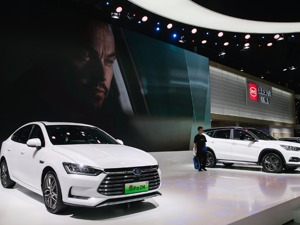 法拉利、奔驰设计师加盟比亚迪