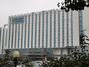 90后董事长携聚杰微纤闯关IPO  产能瓶颈如何突破？