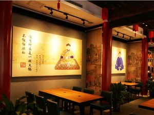 故宫开火锅店！看完菜单却有网友唱起：宫廷玉液酒，180一杯…