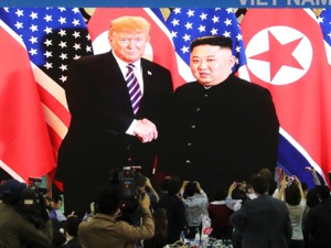 朝美领导人继续会晤 今天或将发表成果性文件