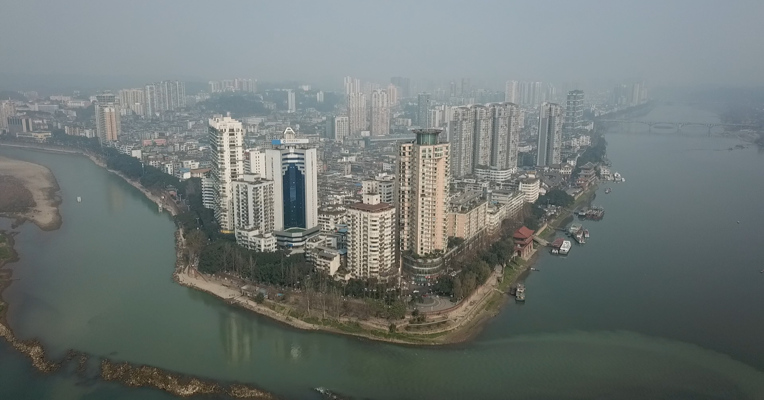 视频｜记者观察：从成都出发（第一站）——四川大件运输第一港乐山