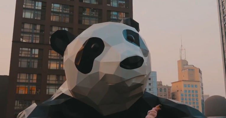 一句话是说不完道不尽成都的。
