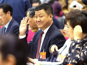 全国人大代表、兴发集团董事长李国璋：建议尽快启动三峡翻坝转运工作