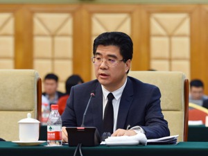 全国人大代表、康恩贝董事长胡季强：推广兰溪经验 促进传统制造业高质量发展