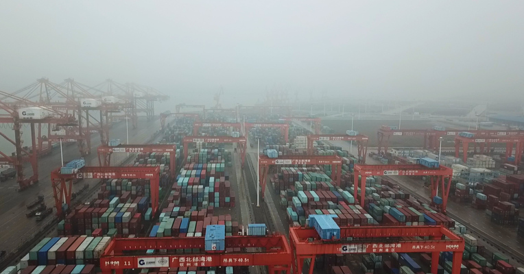 人物专访丨韦彭：“陆海新通道”的建设使得钦州港口吞吐量超一亿吨