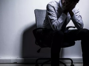 “裁员20%，再亏可能破产！”一则告急令，误伤姚明投资的公司，半天跌掉2.6亿