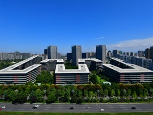 成都高新区构建“1+7+N”企业服务体系