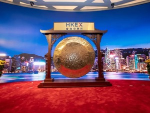 香港证监会出手“亮剑”，4家国际巨头被罚8亿港元！
