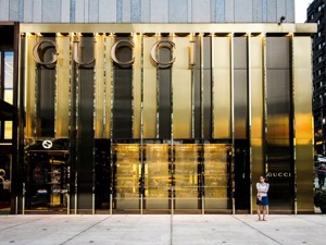中国人买走全球1/3奢侈品！但外商想赚国人的钱却并不容易...
