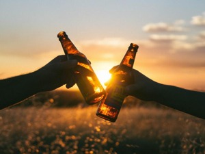 夜读丨500只羊一夜暴毙：见不得别人好，暴露了你的教养