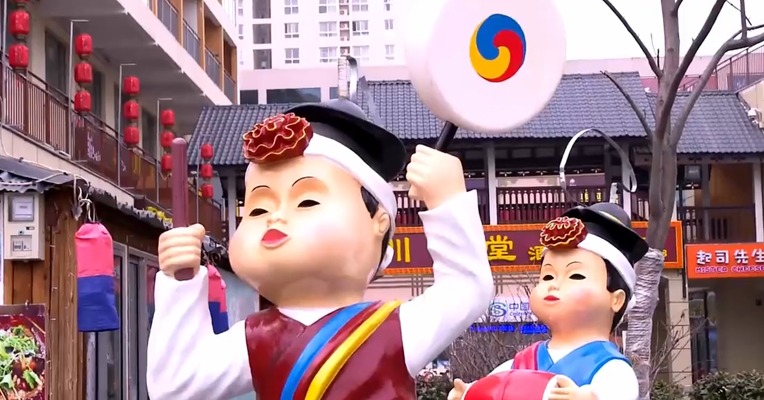 成都，一座古代与现代完美结合的城市。
