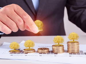聚焦金牌分析师：4月A股震荡或加大，可聚焦两条投资主线！