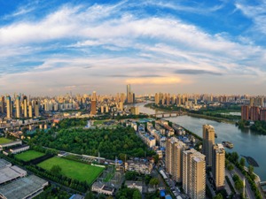 一季度土地市场量价齐跌   强二线城市成房企争夺热点