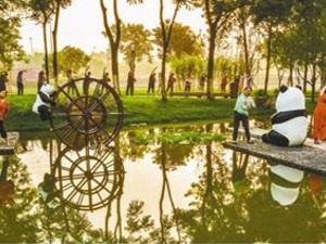 成都：公园城市画卷徐徐展开（城市绿道春意浓）